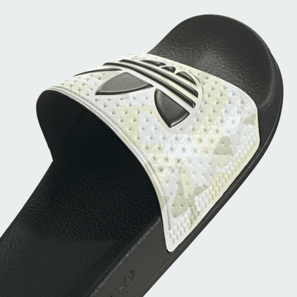 new men\'s 9 Adidas Adilette Slides Sandals Camo Sand Black FW4391 Made in Italy main image 10